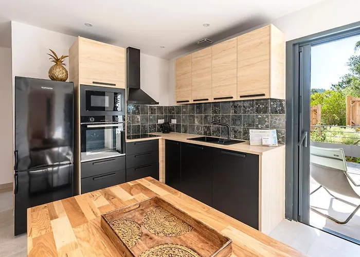 U Veniqui 1 - Piscine Privee 度假居 孔卡