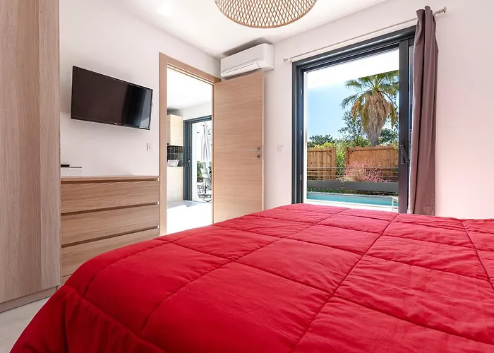 U Veniqui 1 - Piscine Privee * 孔卡